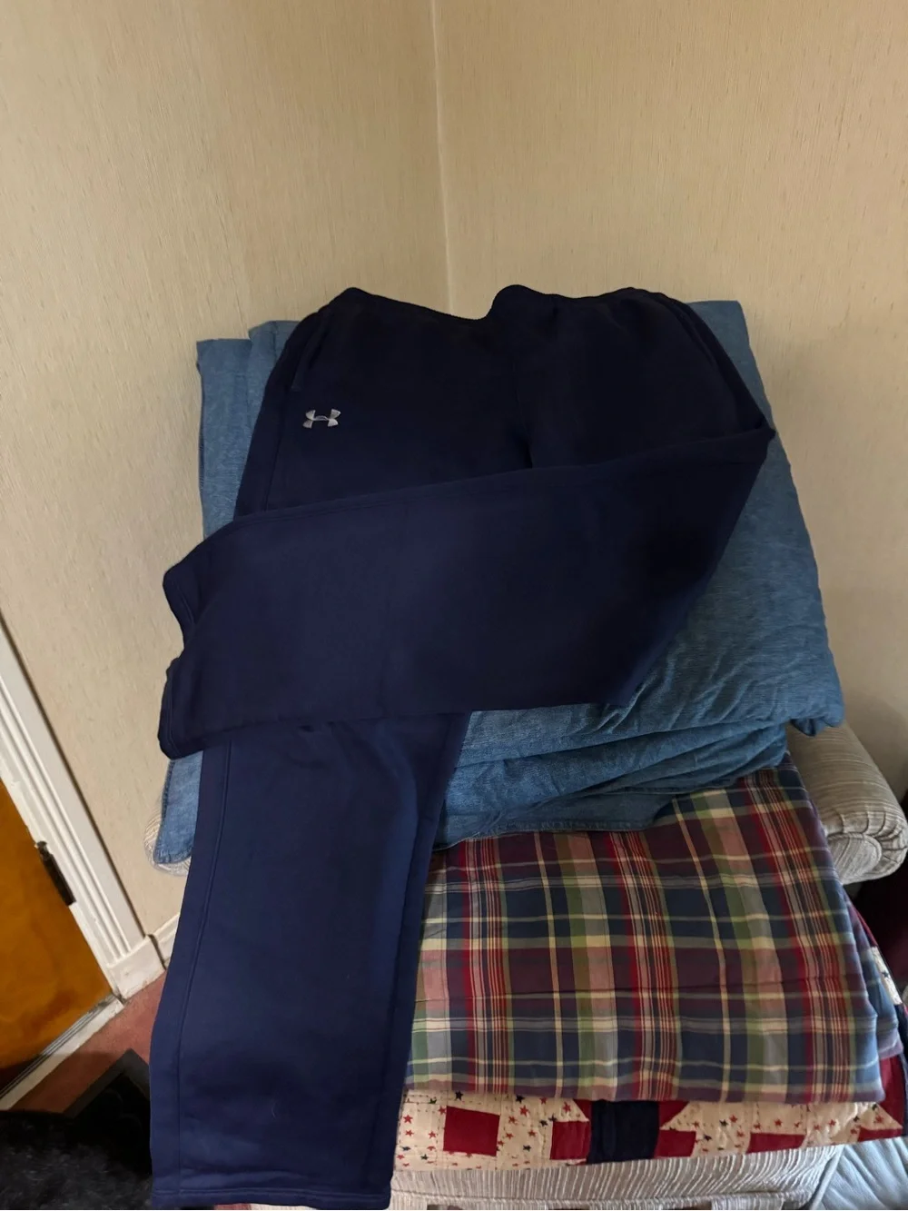 Under Armour Navy Blue Men's Joggers